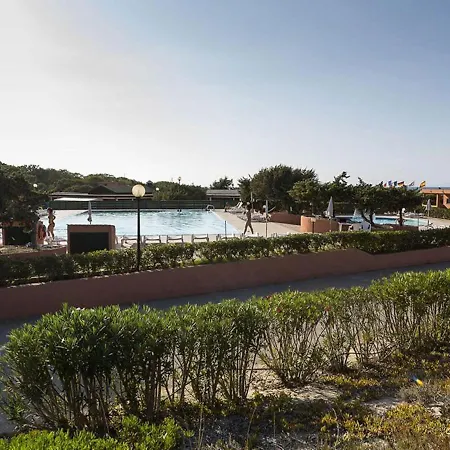 Beautiful Mobile Home In Sorso With Garden Dom wakacyjny *